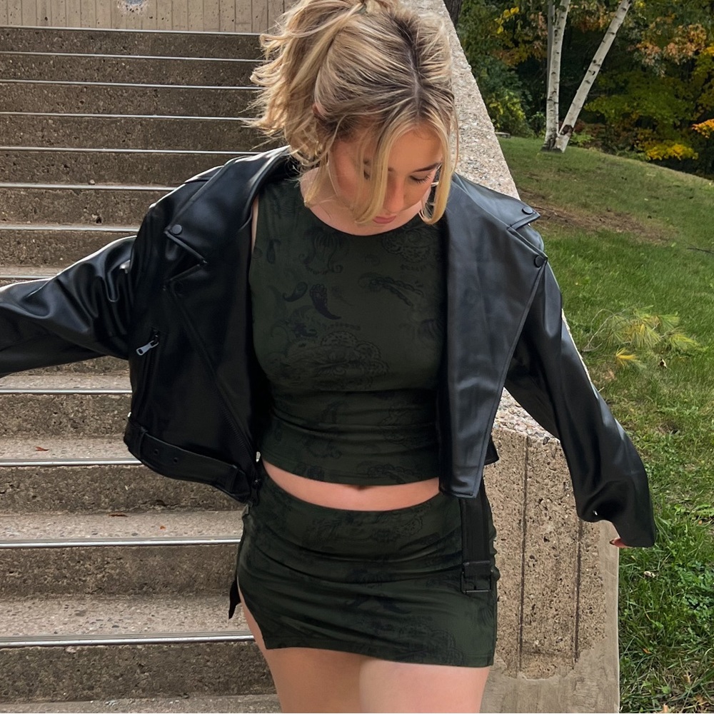 matching green set 🖤